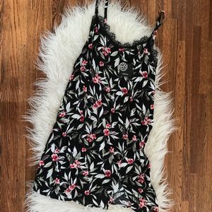 Bobeau Hawaiian Flower Mini Spaghetti Strap M NWT